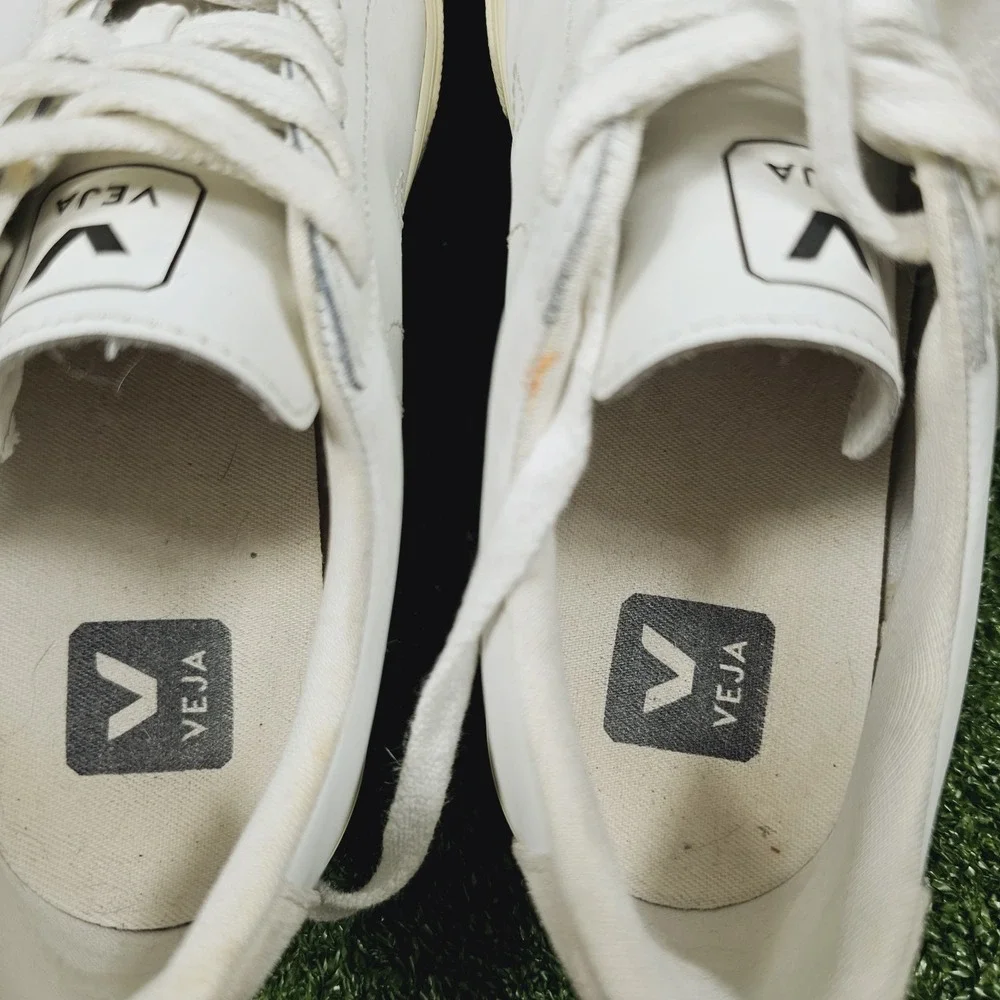 VEJA Esplar White Leather Neutral Casual Low Top Sneakers Womens Size 6